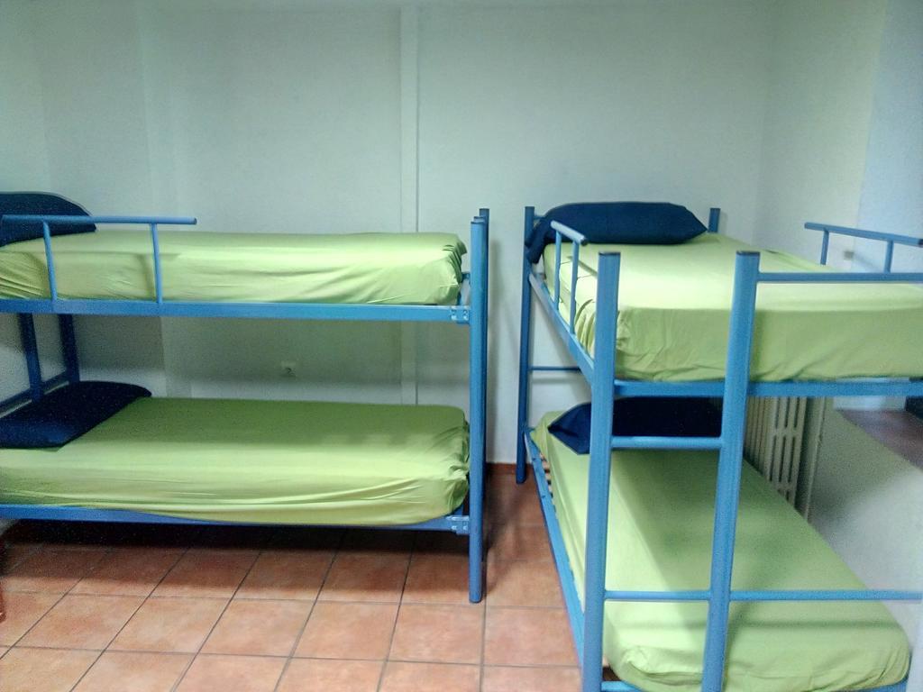 Albergue De Canfranc Estacion Rum bild