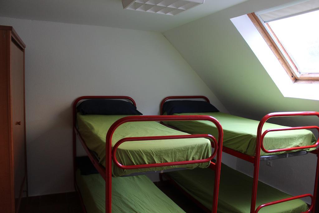 Albergue De Canfranc Estacion Rum bild